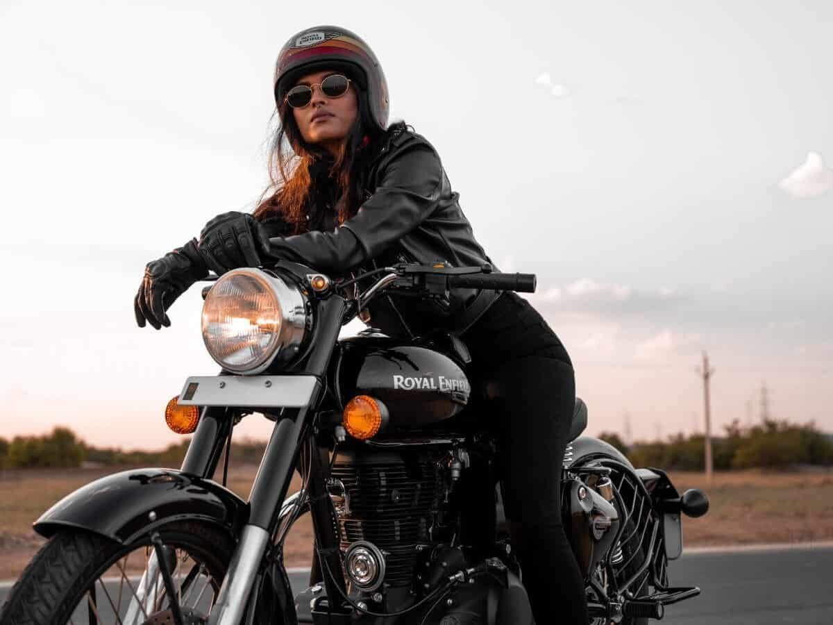 Royal Enfield Classic 350- Revealed New Version With Luxurious Look 12_c148ff4d80.jpg