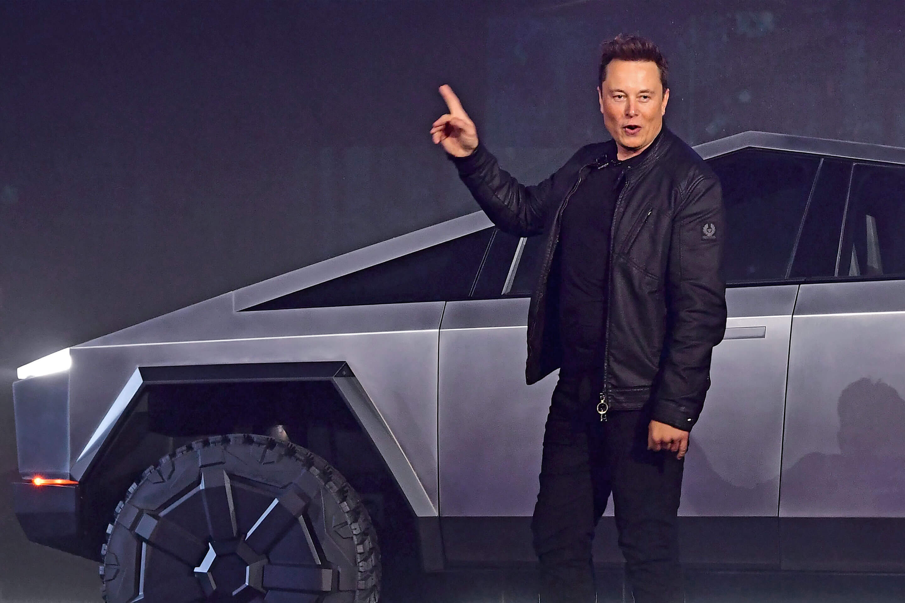 World’s richest person “Elon Musk” worth more than Bill Gates and Warren Buffett combined 1_f342f8d53b.jpg