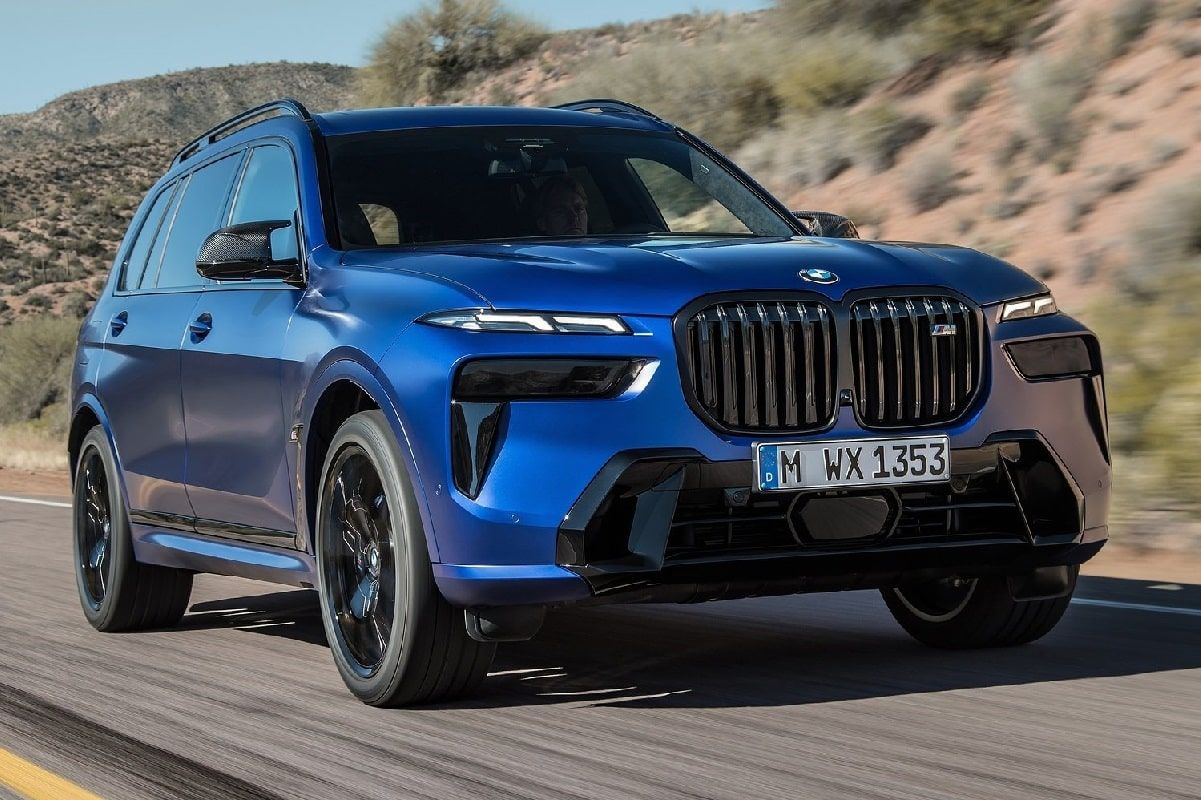 2023-BMW-X7-
