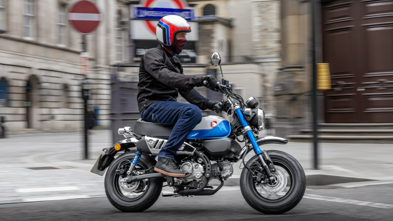 Honda Monkey Lightning Edition: एक प्रीमियम और विचित्र 125 सीसी बाइक। 2_47f03e6b4b.png