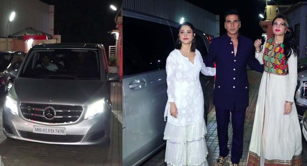 Akshay Kumar New Car Mercedes benz v class
