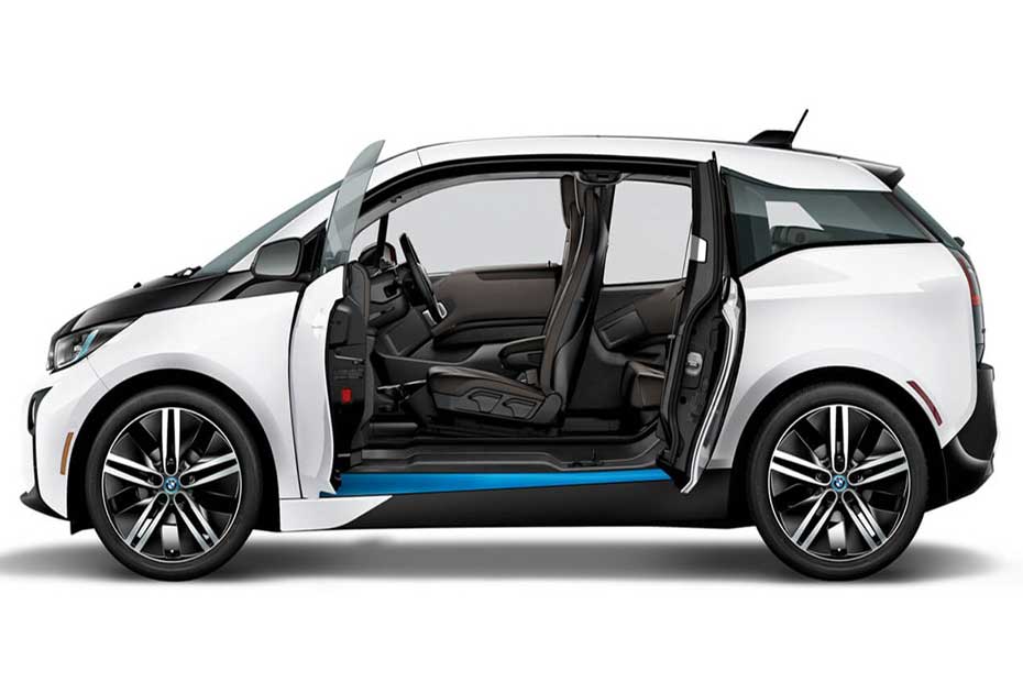 BMW Unveils New i3 Electric Sedan with 900km Range and Advanced Features