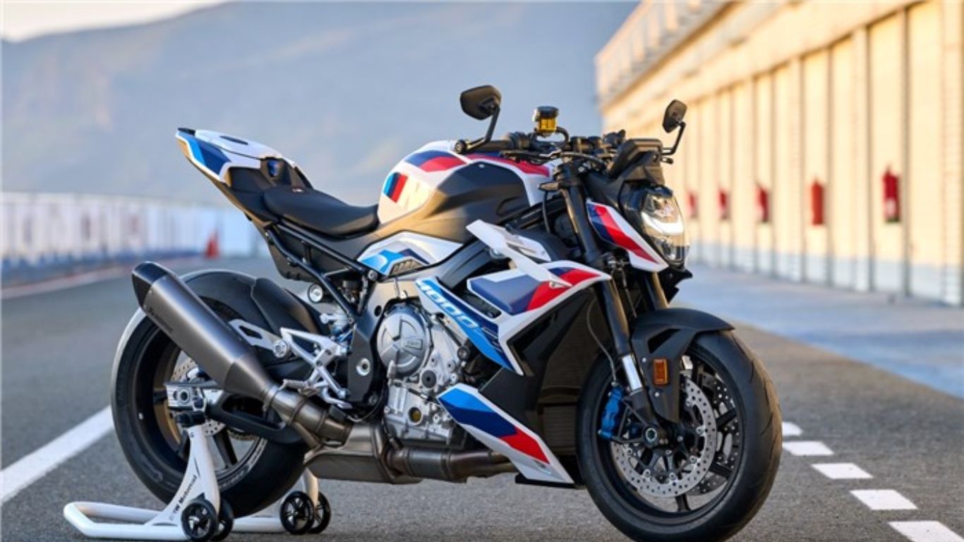 BMW ने भारत में M 1000 R लॉन्च किया, जो ब्रांड की सबसे शक्तिशाली नग्न बाइक है BMW_M_1000_R_launch_in_I_Ndia_140b51eebb.jpg