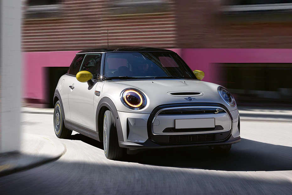BMW इंडिया ने फीचर लोडेड Mini Cooper SE EV की बुकिंग फिर से शुरू की BMW_Mini_Cooper_Car_Bike360_news_5db165eb29.jpeg