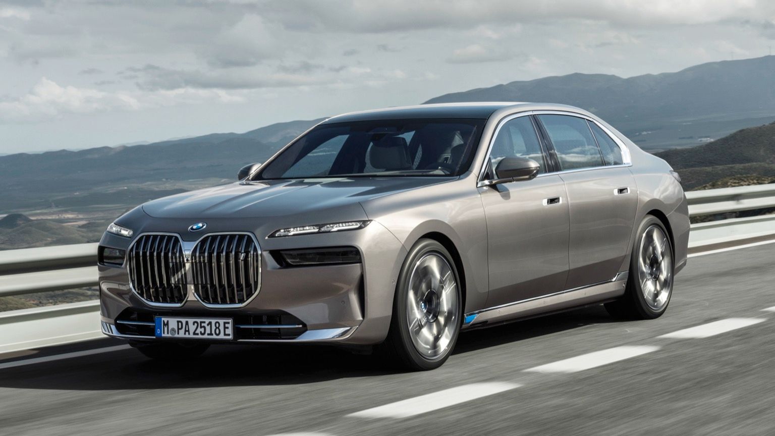 BMW_i7_