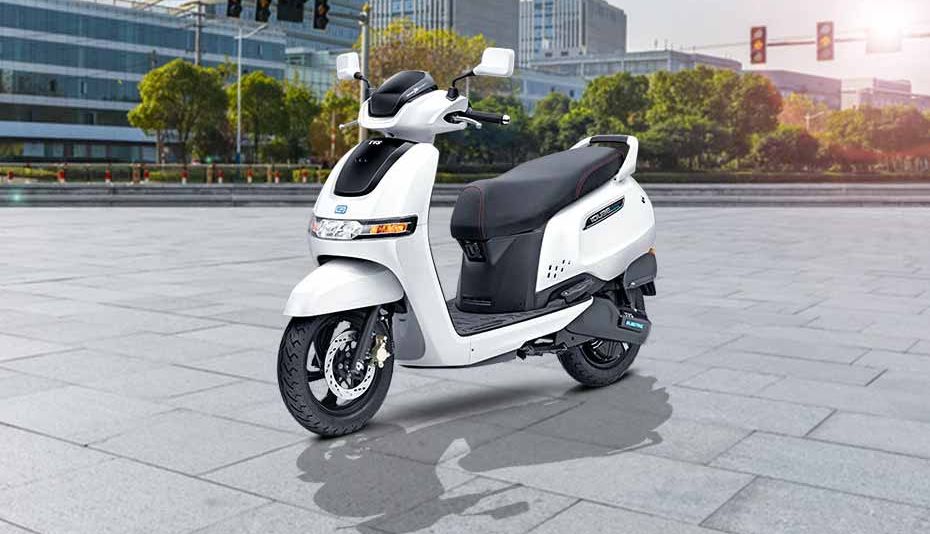 Battery wali scooty TVS iQube Electric