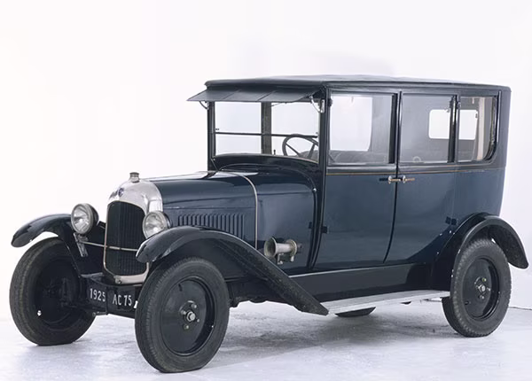 Citroen first all-steel-bodied car B10