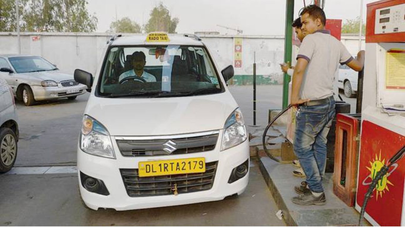 दिल्ली ने CNG कैब के लिए 15 साल की परमिट वैधता प्रदान की, जिससे जीवन काल में वृद्धि हुई Delhi_Cabs_fd4ec621f1.jpg