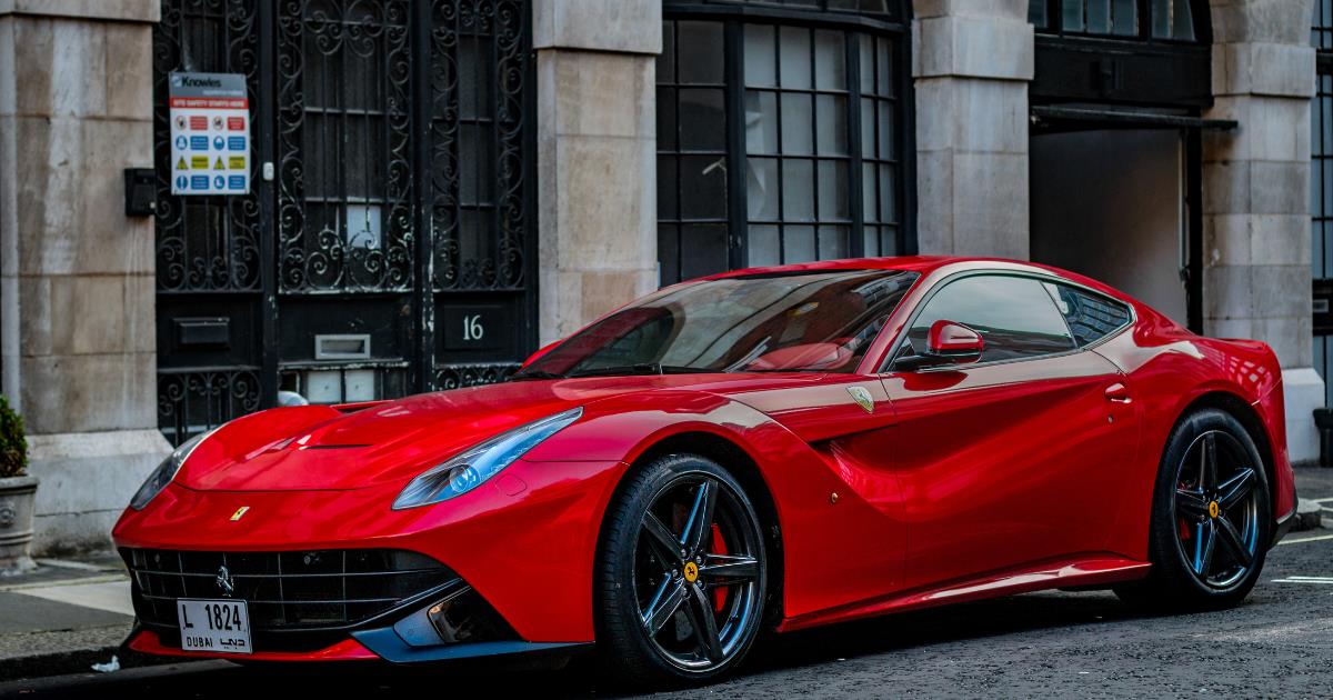 Ferrari 812 Superfast.jpg