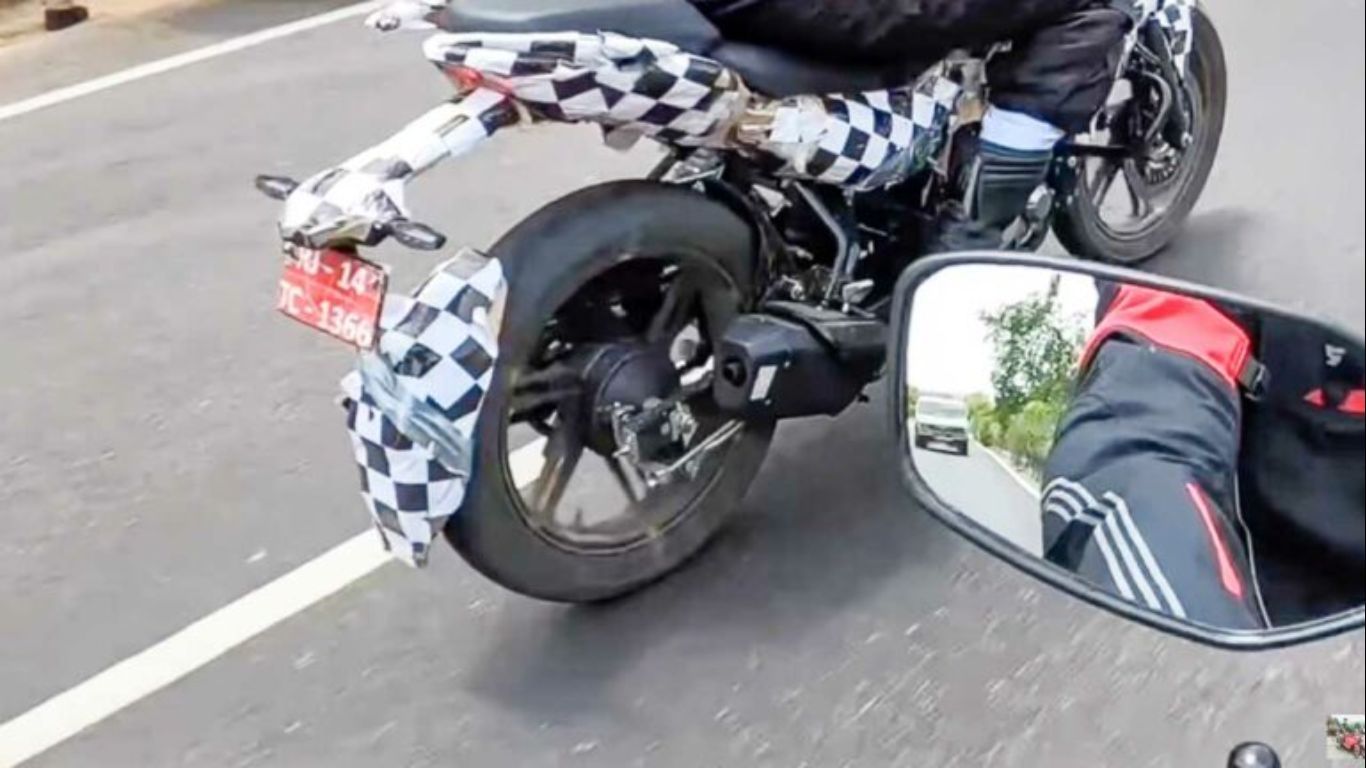 Hero Xtreme 125 cc Exterior Spy Image