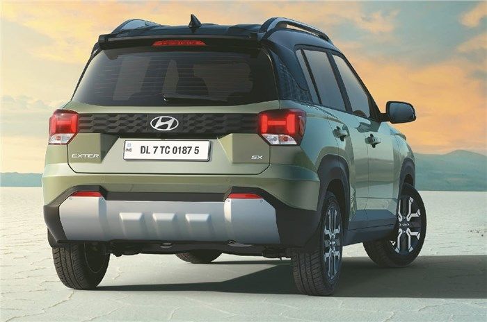 Hyundai Exter का रियर डिज़ाइन पूरी तरह से सामने आया; 10 जुलाई को आधिकारिक लॉन्च Hyundai_Exter_Rear_Design_Fully_Unveiled_Official_Launch_on_July_10_641b22b9c4.jpg