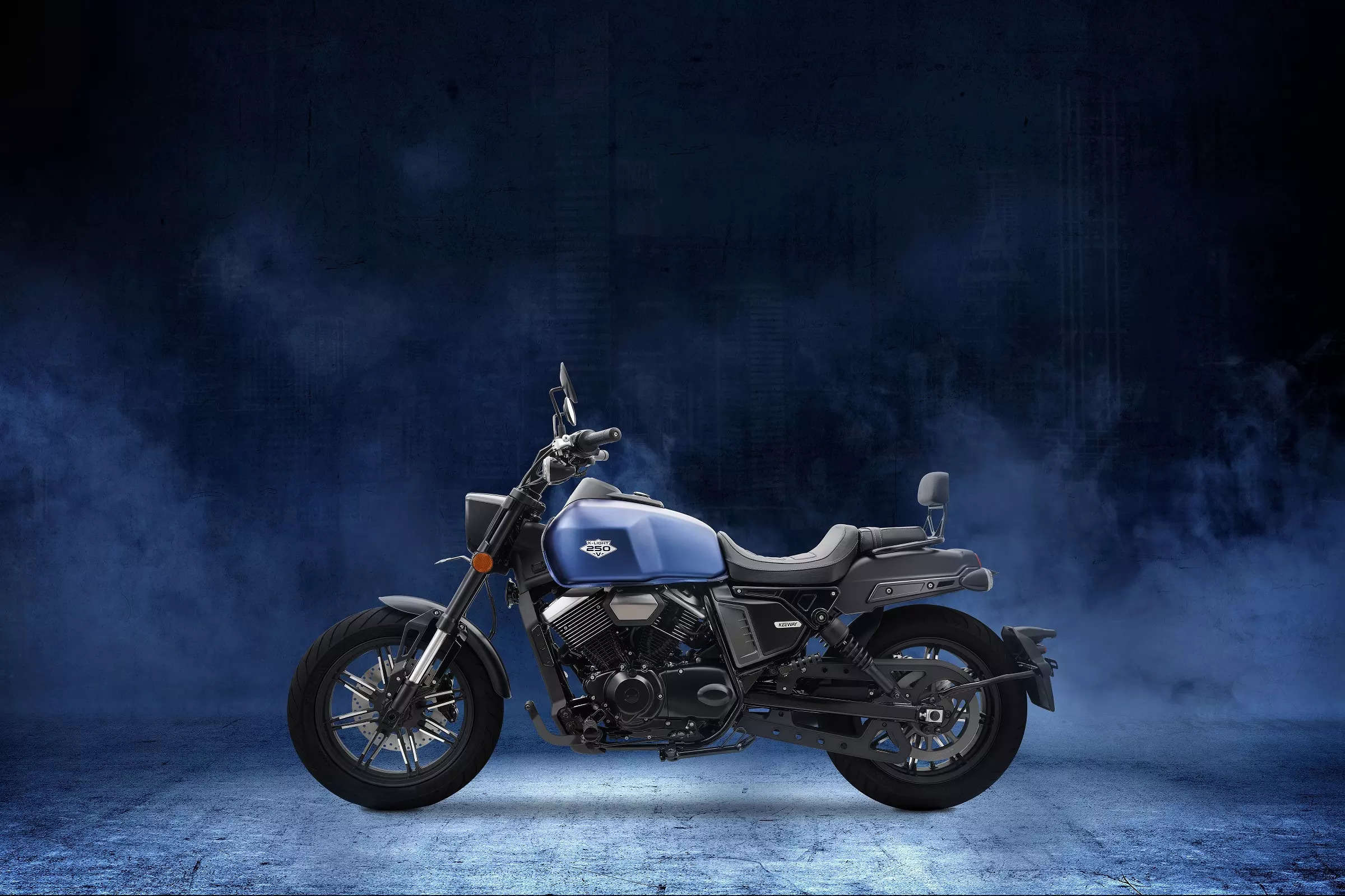 Keeway-K-Light-blue-colour-bike-carbike360-news.jpeg