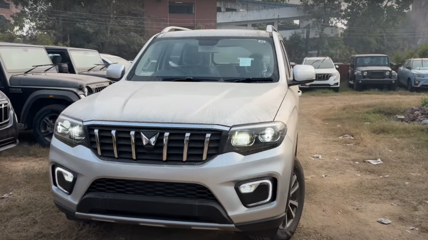 Mahindra Scorpio N Z8 AT: Unveiling Adaptive Changes with Downsized Alloy Wheels