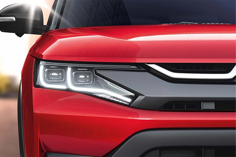 Maruti Brezza Facelift Spotted With 6MT and Larger Infotainment Screen