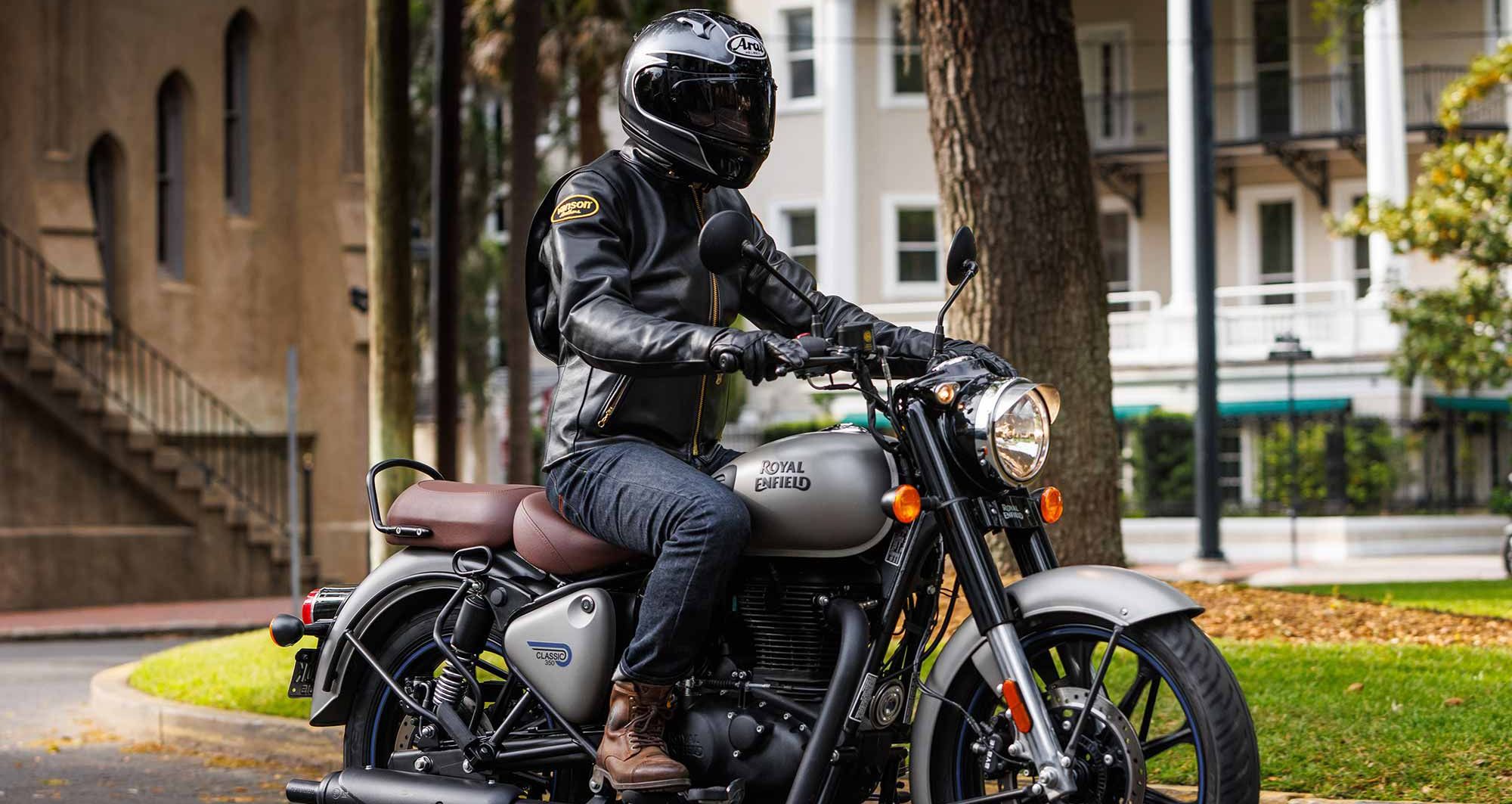 350cc मोटरसाइकिल अप्रैल बिक्री 2022: उल्का, बुलेट, CB350 Royalenfield_84c0c0be73.jpg