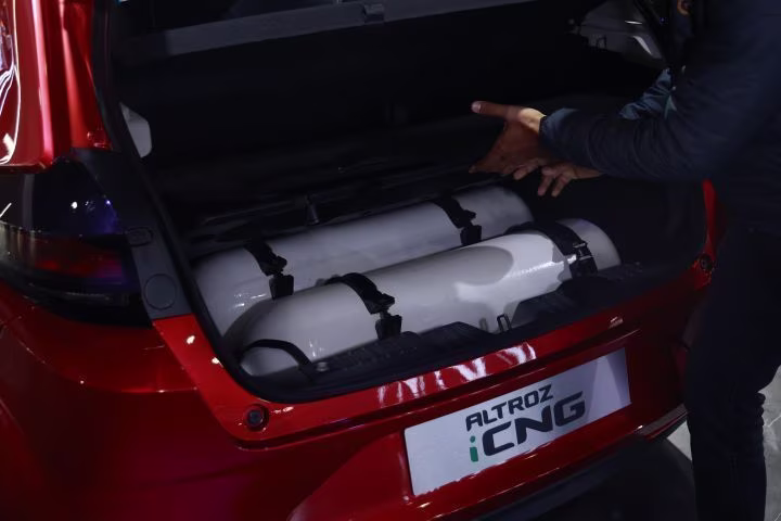 Tata Altroz CNG.avif