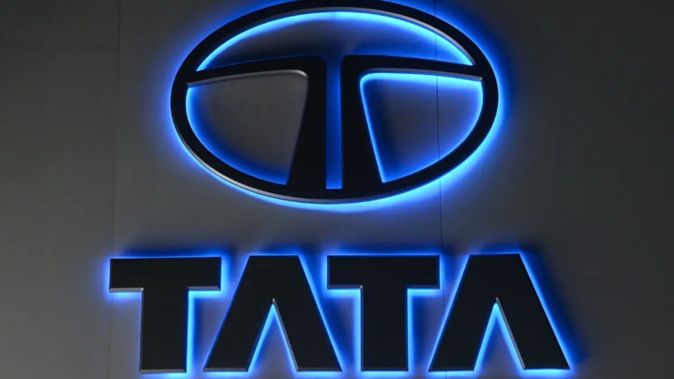 जगुआर लैंड रोवर के उल्लेखनीय प्रदर्शन ने टाटा मोटर्स की Q1 FY24 की सफलता में योगदान दिया Tata_Motors_Q1_FY_24_Insights_8bcabe80da.jpg