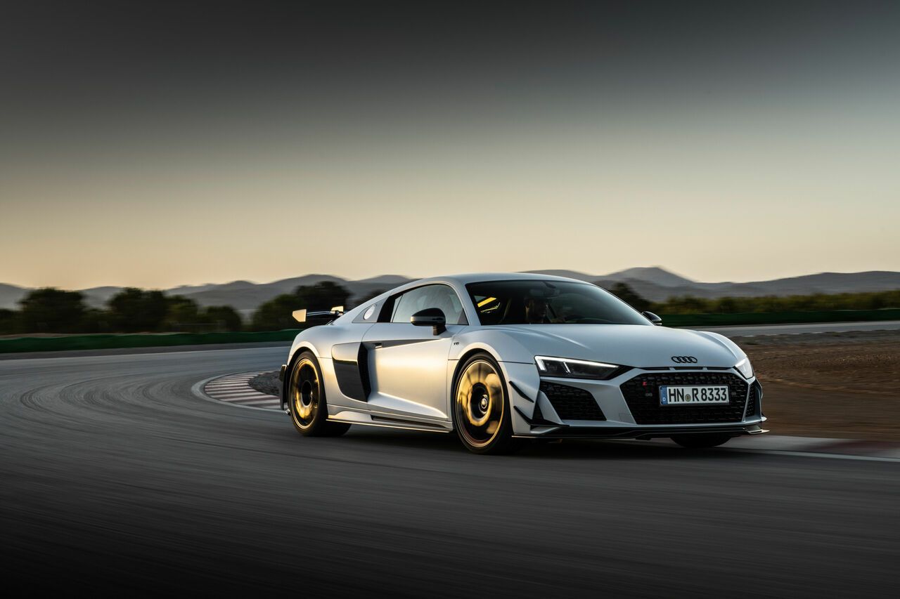 Taylor Swift Audi R8
