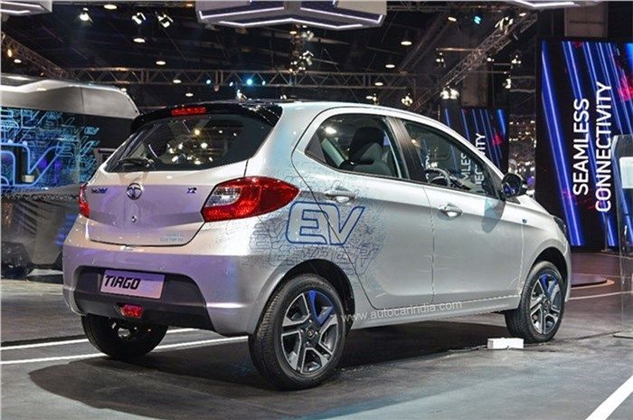 टाटा टियागो में रेजेन ब्रेकिंग और क्रूज़ कंट्रोल होने की उम्मीद है Tiago_EV_6003de51a5.jpg