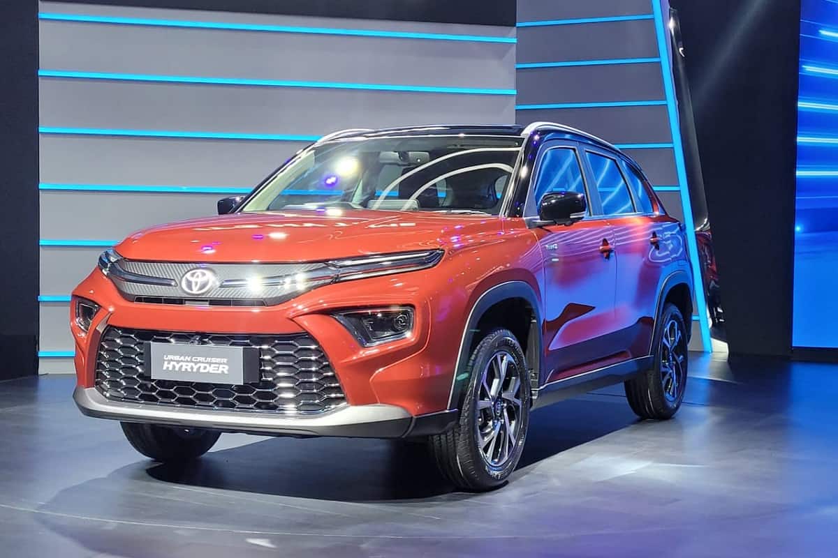 Toyota Urban Cruiser Hyryder SUV