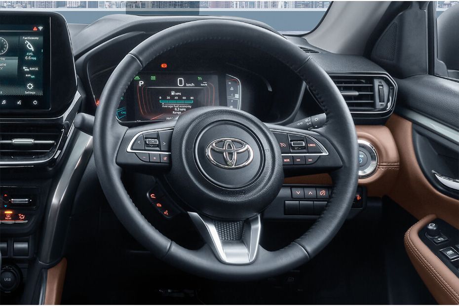 Skoda Kushaq Facelift vs Toyota Hyryder: Detailed Comparison of Features and Specifications