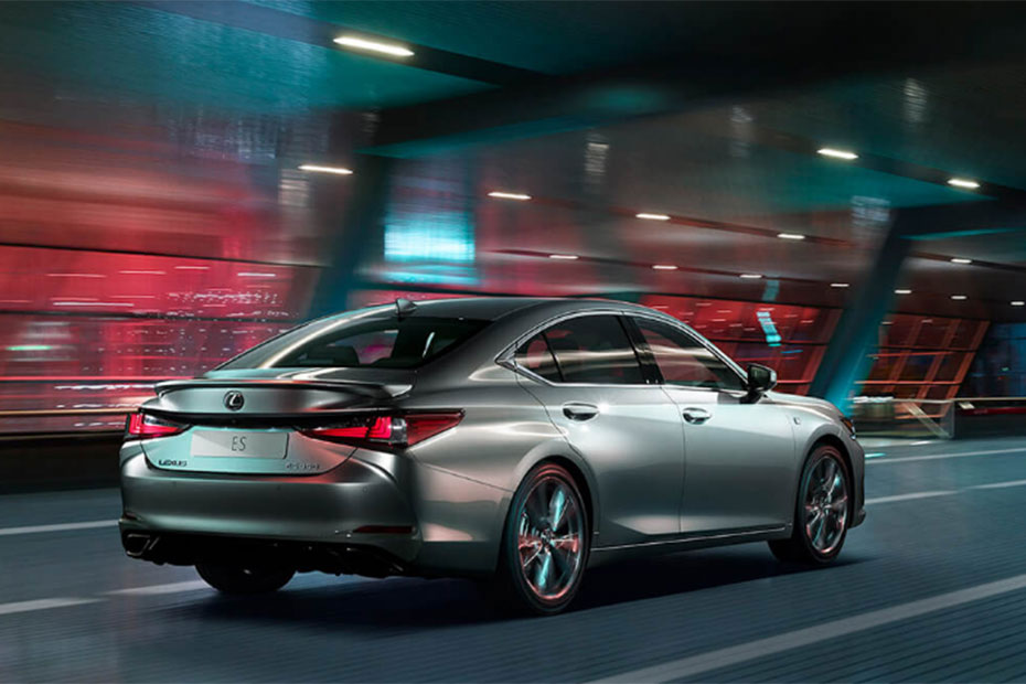 Lexus ES Right Side Rear View Lexus ES Right Side Rear View