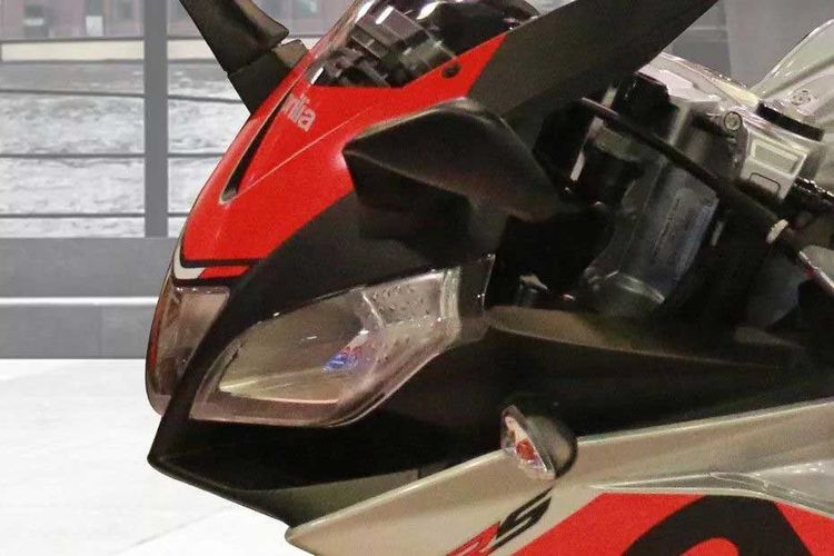Aprilla RS 150 Headlight Aprilla RS 150 Headlight
