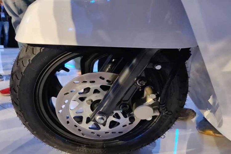 TVS iQube Front Tyre View TVS iQube Front Tyre View