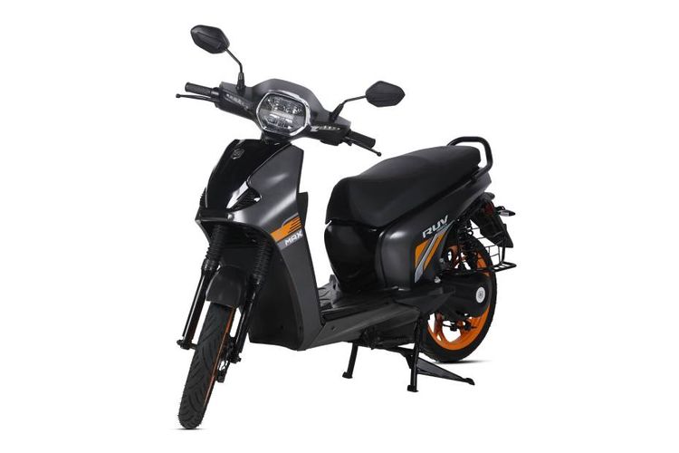 Bgauss RUV350 Front View Bgauss RUV350 Front View