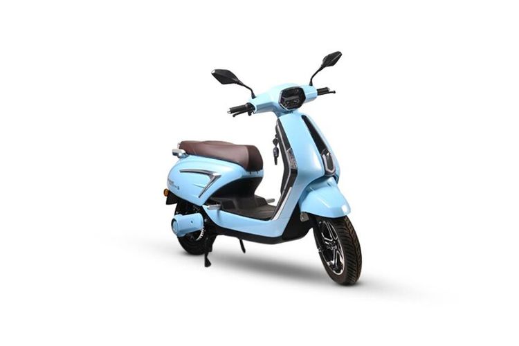 Cyan Cyan