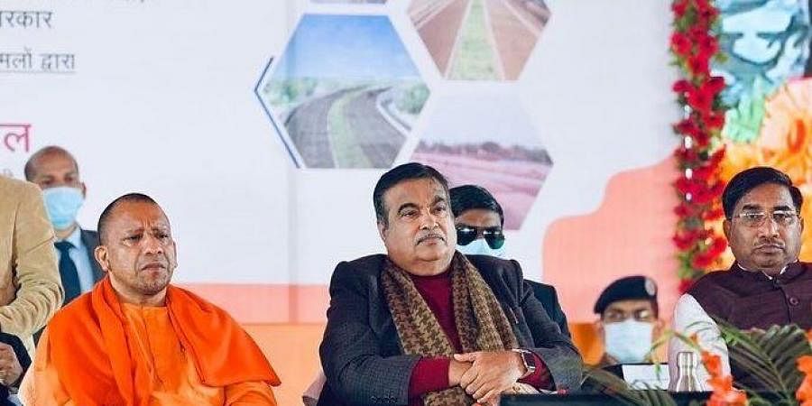 nitin gadkari-Yogi Adityanath