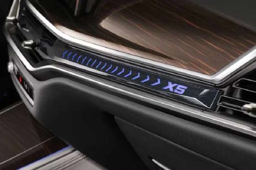 BMW X5 Facelift Interior Image BMW X5 Facelift Interior Image