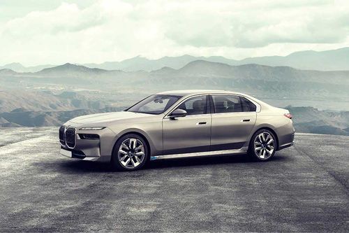 BMW i7 Left Side View BMW i7 Left Side View