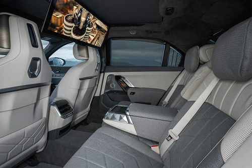 BMW i7 Rear Seats BMW i7 Rear Seats