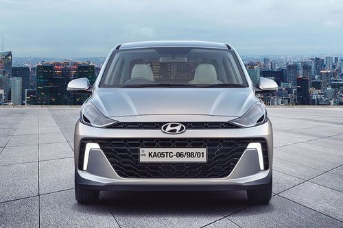 Hyundai_Aura_front-view Hyundai_Aura_front-view