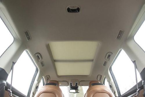 MG Gloster Sun Roof/Moon Roof MG Gloster Sun Roof/Moon Roof