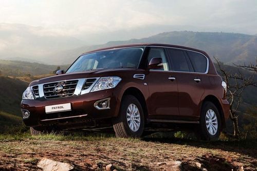 Nissan Patrol front Nissan Patrol front
