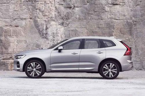 Volvo XC60 Left Side View Volvo XC60 Left Side View