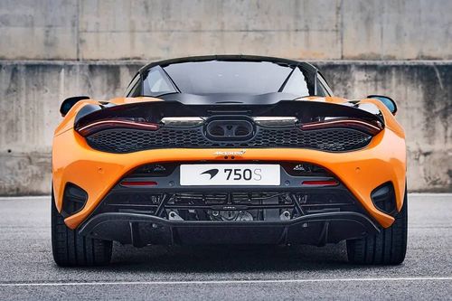 Mclaren 750S Rear View Mclaren 750S Rear View