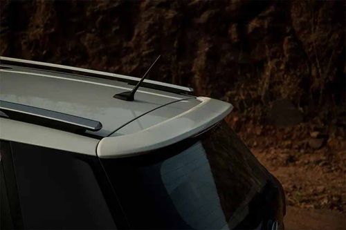 Mahindra XUV300 Turbo Sportz Antenna Mahindra XUV300 Turbo Sportz Antenna