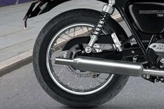 Triumph Bonneville T100 images