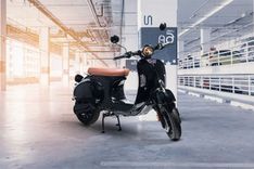 Thunderbolt Bee Plus images