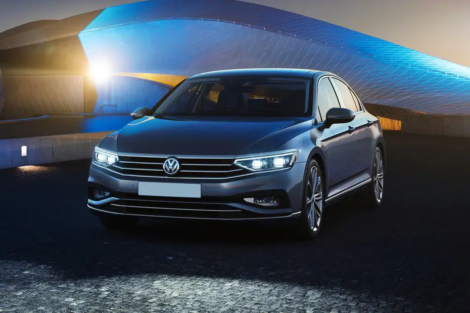 Volkswagen Passat 2023 Left Side Front View